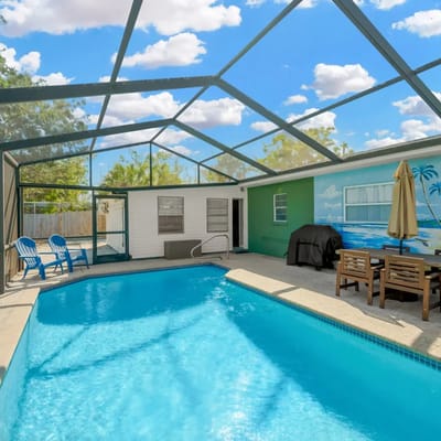 Modern w/ Heated Pool & Fence by Siesta Key Beach!