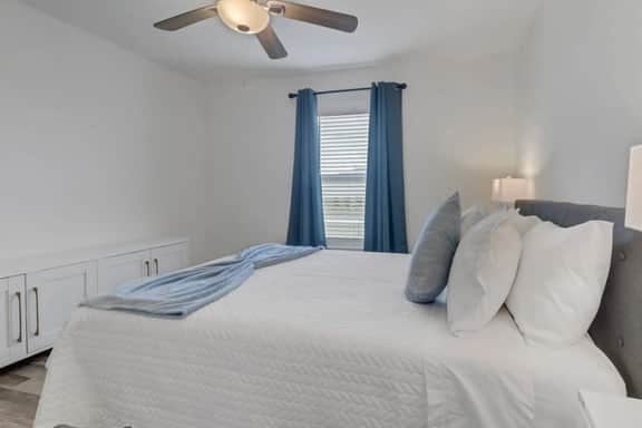 Luxury Retreat w/ Heated SaltWater Pool! Perfect for 2 families