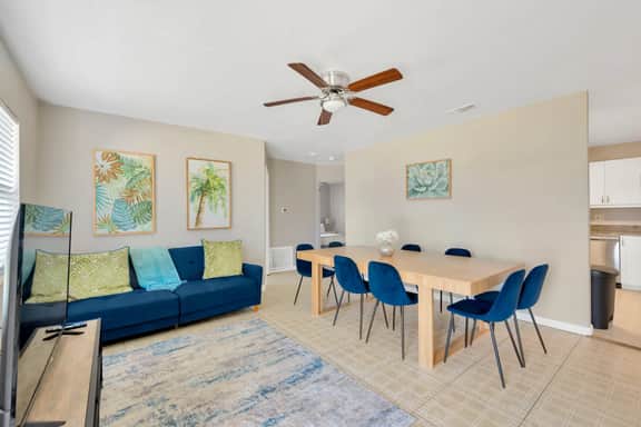 Modern w/ Heated Pool & Fence by Siesta Key Beach!